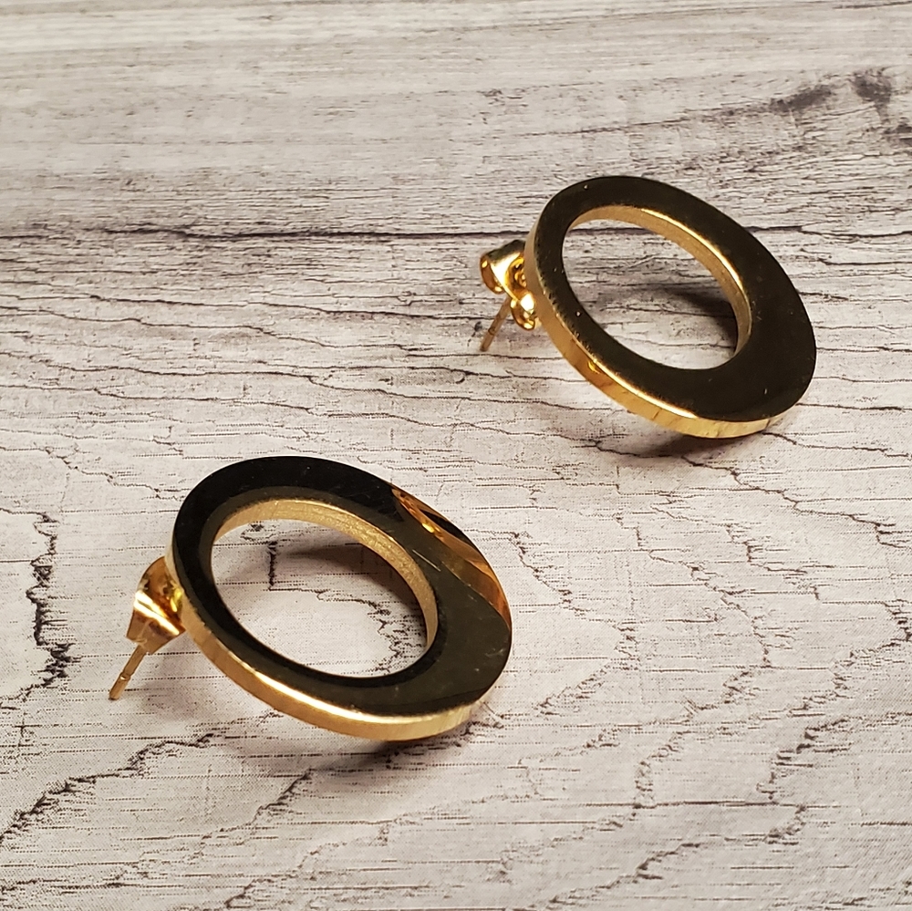 Gold stainless steel earrings